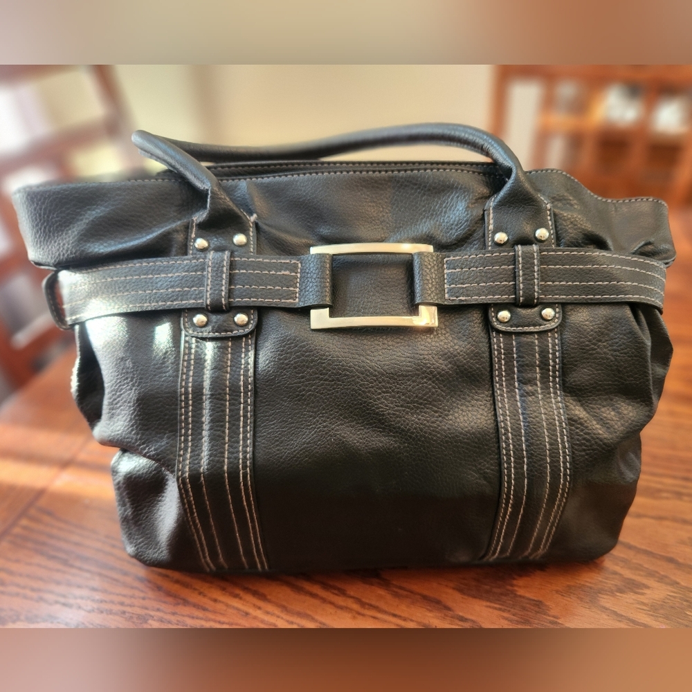 Avon Butler Shoulder Bag By: Jen Groover